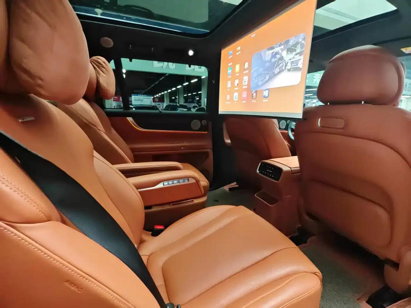 Wenjie M9 2024 Pure Electric Ultra Edition 100kWh 6-Seater — миниатюра 21