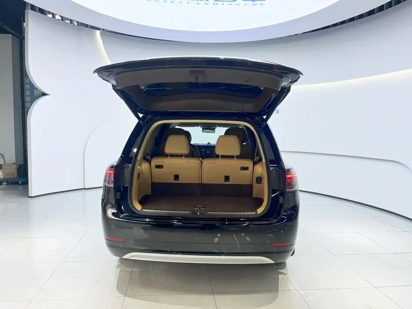Wenjie M9 2025 Ultra Extended Range Edition 52kWh 6-Seat Version (192-line LiDAR) — миниатюра 6