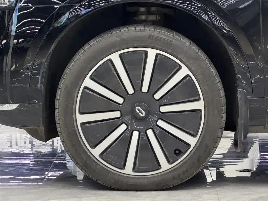 Wenjie M9 2024 Range Extended Max Edition 42kWh 6-Seater — миниатюра 4