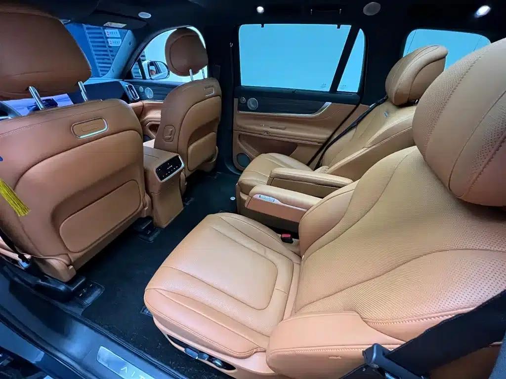 Wenjie M9 2024 Range Extended Max Edition 42kWh 6-Seater — миниатюра 12