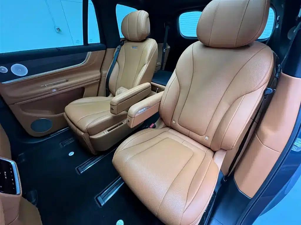 Wenjie M9 2024 Range Extended Max Edition 42kWh 6-Seater — миниатюра 13