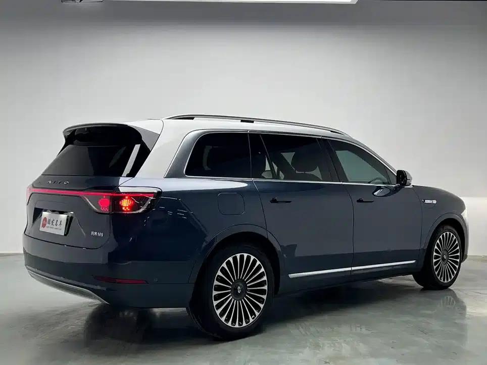 Wenjie M9 2024 Range Extended Max Edition 42kWh 6-Seater — миниатюра 21