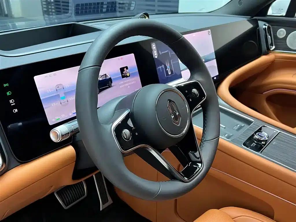 Wenjie M9 2024 Range Extended Max Edition 42kWh 6-Seater — миниатюра 7
