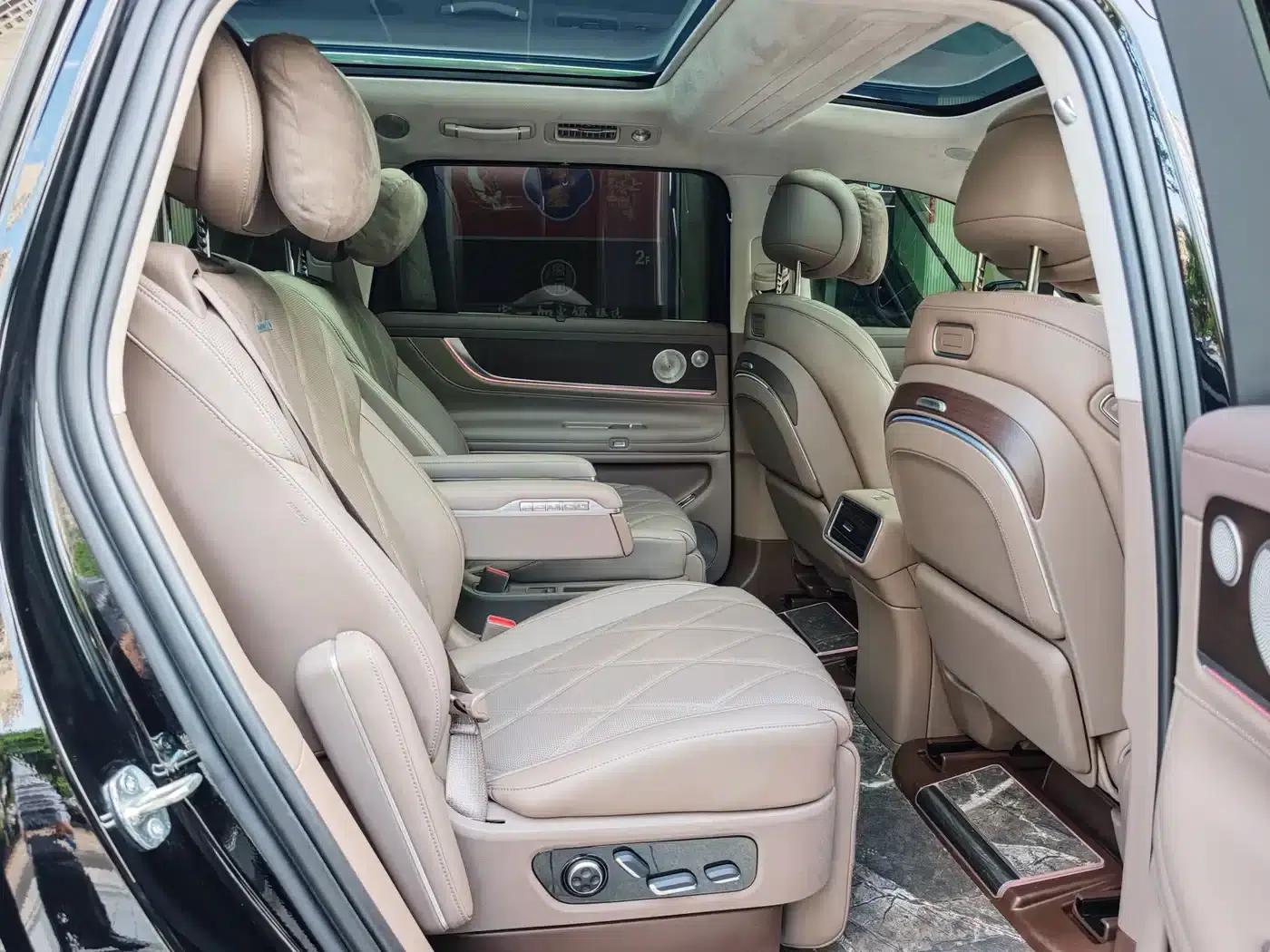 Wenjie M9 2025 Ultra Extended Range Edition (52kWh, 6-seater, 192-line LiDAR) — миниатюра 5