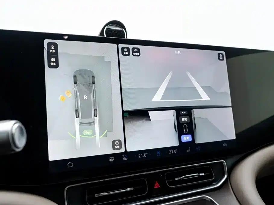 Wenjie M9 2025 Ultra Extended Range Edition 52kWh 6-Seat Version (192-line LiDAR) — миниатюра 21