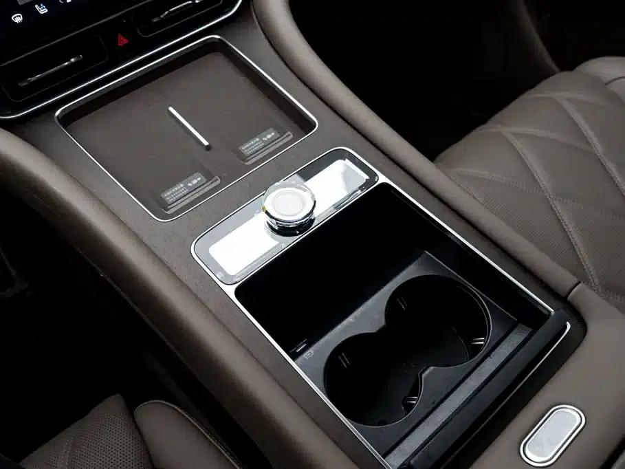 Wenjie M9 2025 Ultra Extended Range Edition 52kWh 6-Seat Version (192-line LiDAR) — миниатюра 22