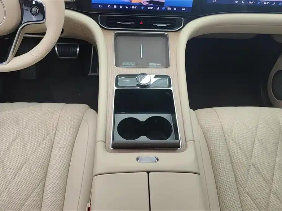 Wenjie M9 2024 Range Extended Ultra Edition 52kWh 6-Seater — миниатюра 16