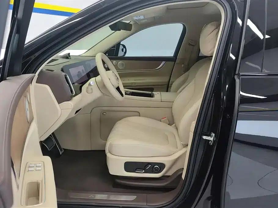 Wenjie M9 2024 Range Extended Ultra Edition 52kWh 6-Seater — миниатюра 9