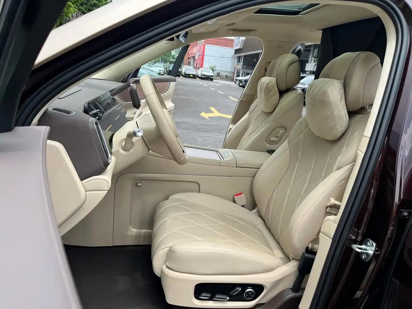 Wenjie M9 2025 Ultra Extended Range Edition 52kWh 6-Seat Version (192-line LiDAR) — миниатюра 12