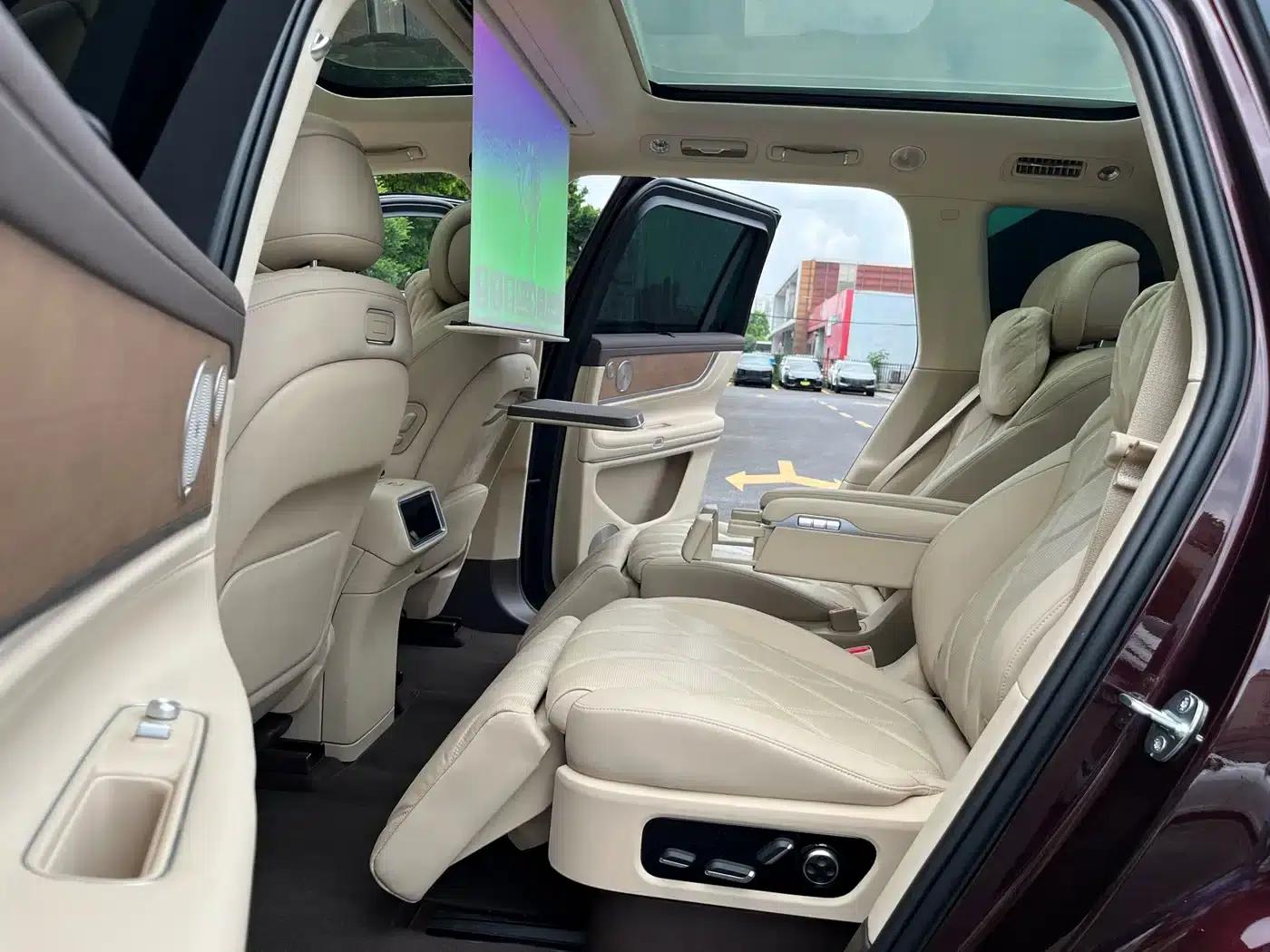 Wenjie M9 2025 Ultra Extended Range Edition 52kWh 6-Seat Version (192-line LiDAR) — миниатюра 19
