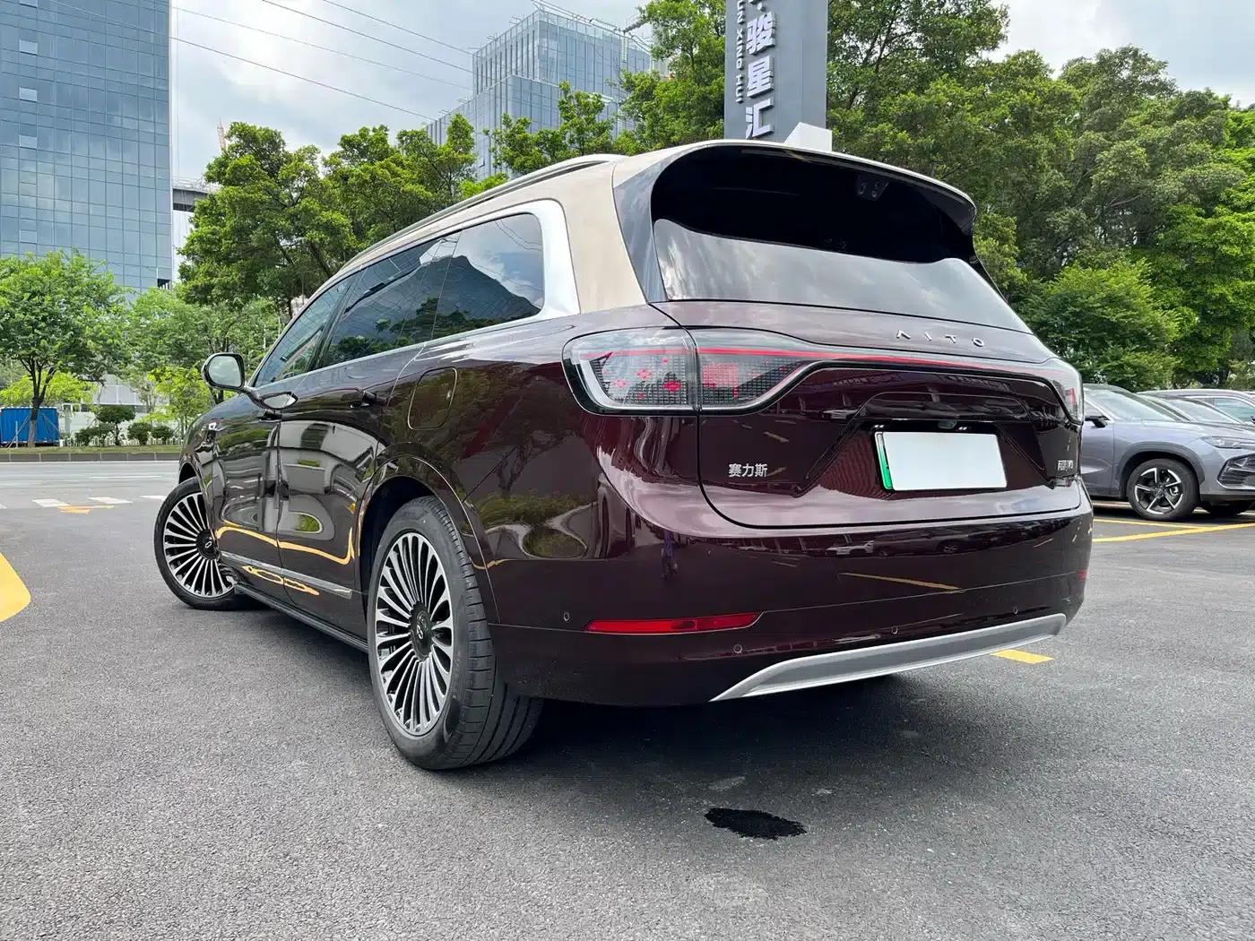Wenjie M9 2025 Ultra Extended Range Edition 52kWh 6-Seat Version (192-line LiDAR) — миниатюра 4