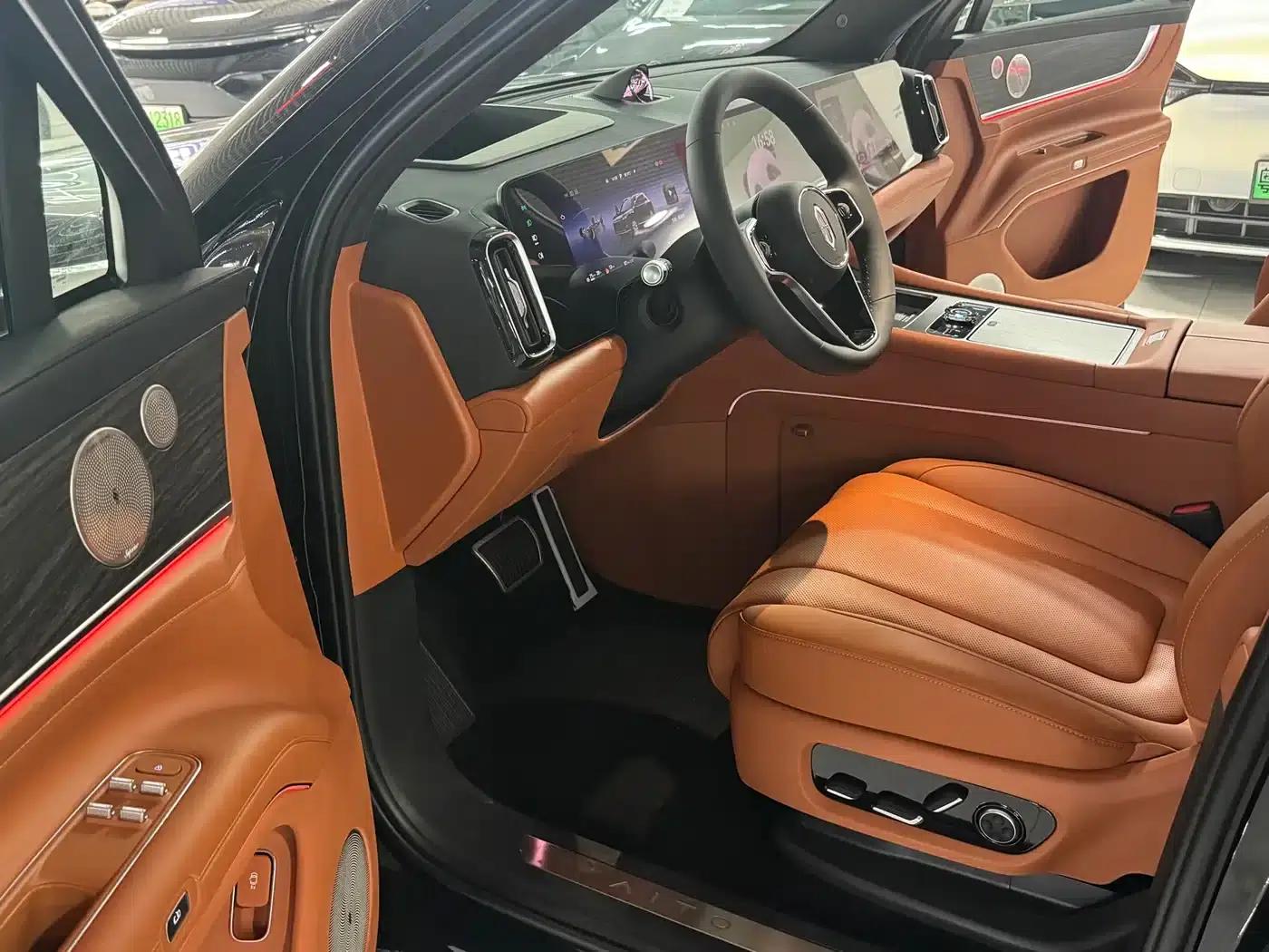 Wenjie M9 2025 Extended Range Ultra Edition 52kWh 6-Seat Version (896-line LiDAR) — миниатюра 7