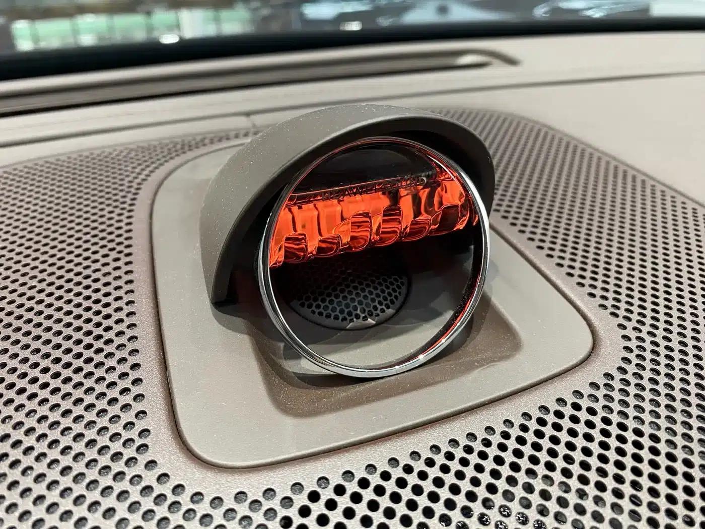 Wenjie M9 2024 Range Extended Ultra Edition 42kWh 6-Seater — миниатюра 22