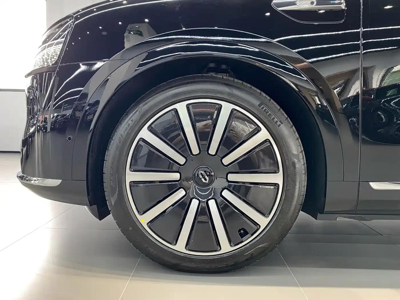 Wenjie M9 2024 Range Extended Ultra Edition 42kWh 6-Seater — миниатюра 28