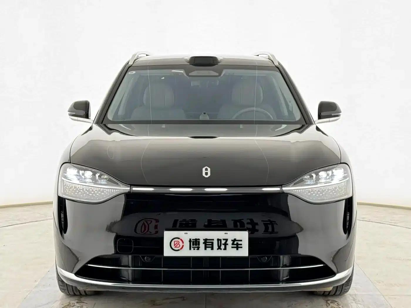 Wenjie M9 2025 Ultra Extended Range Edition (52kWh, 6-seater, 192-line LiDAR) — миниатюра 2