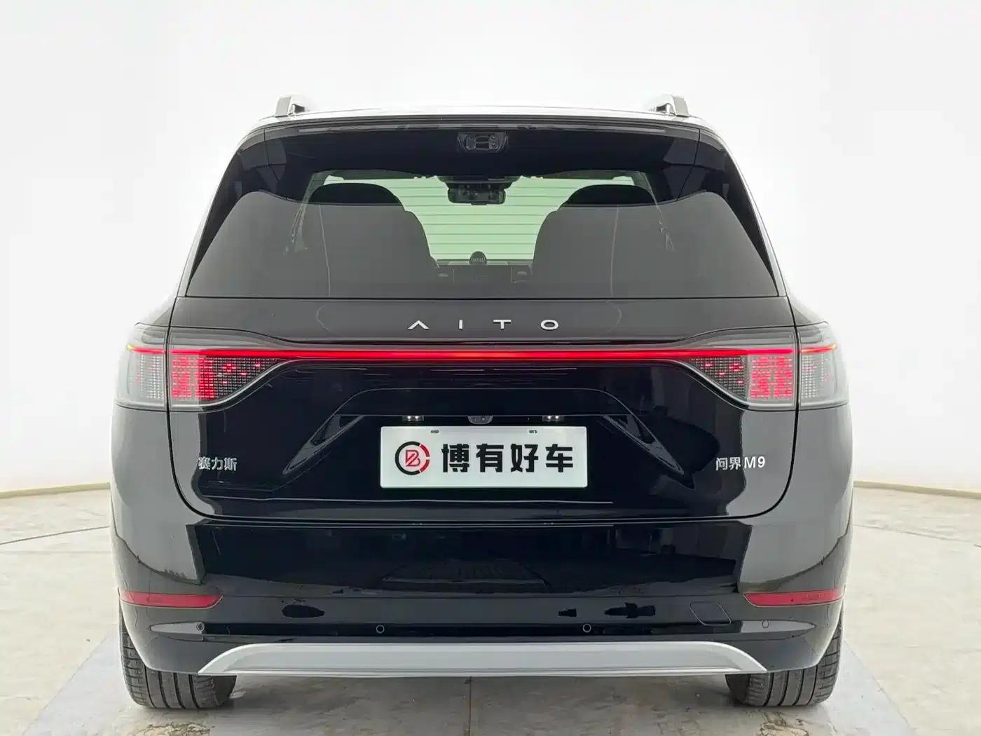 Wenjie M9 2025 Ultra Extended Range Edition (52kWh, 6-seater, 192-line LiDAR) — миниатюра 16