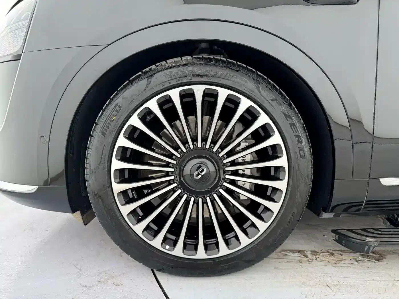 Wenjie M9 2025 Ultra Extended Range Edition (52kWh, 6-seater, 192-line LiDAR) — миниатюра 18