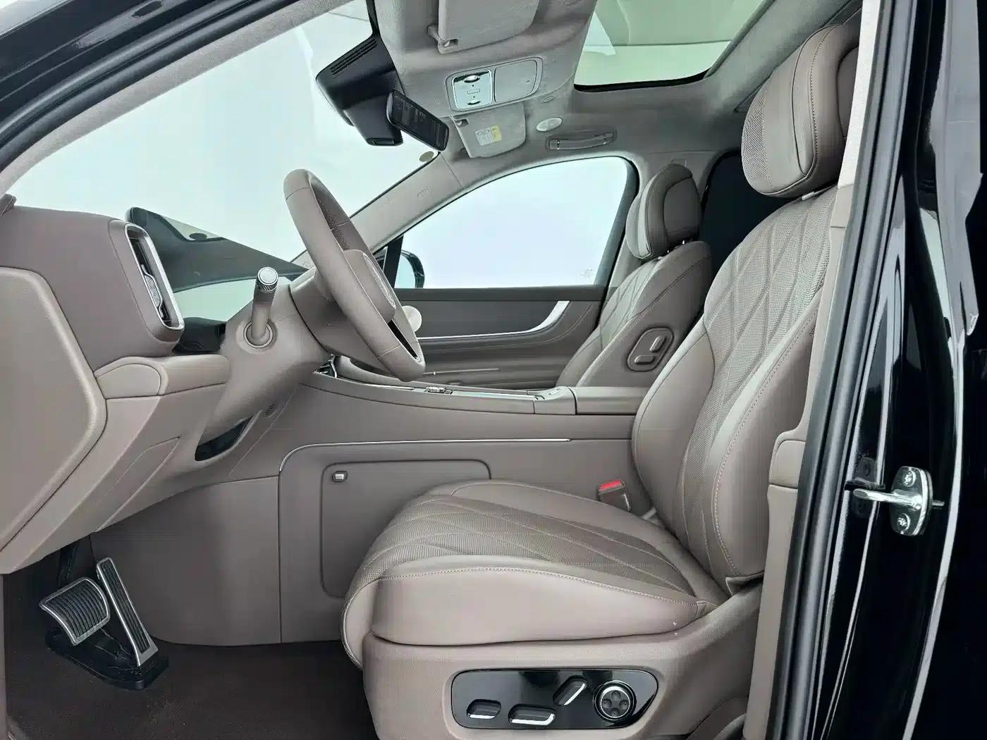 Wenjie M9 2025 Ultra Extended Range Edition (52kWh, 6-seater, 192-line LiDAR) — миниатюра 9