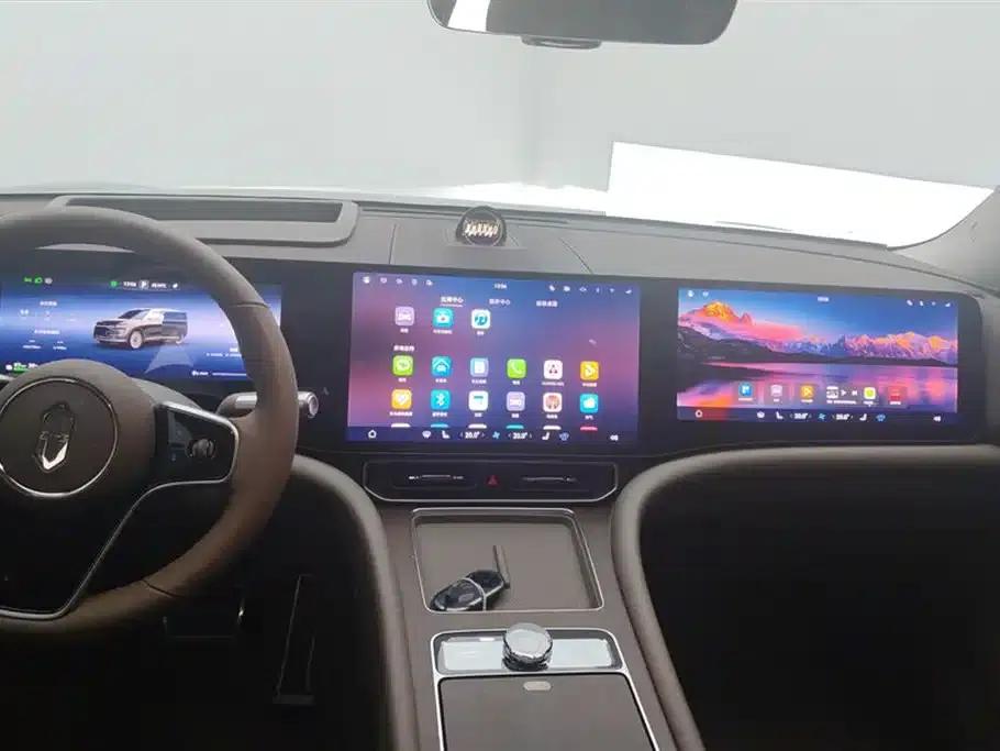Wenjie M9 2024 Range Extended Max Edition 52kWh 6-Seater — миниатюра 13