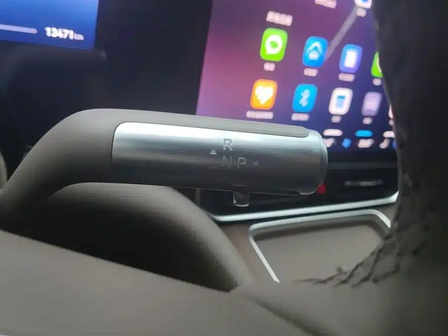 Wenjie M9 2024 Range Extended Max Edition 52kWh 6-Seater — миниатюра 16