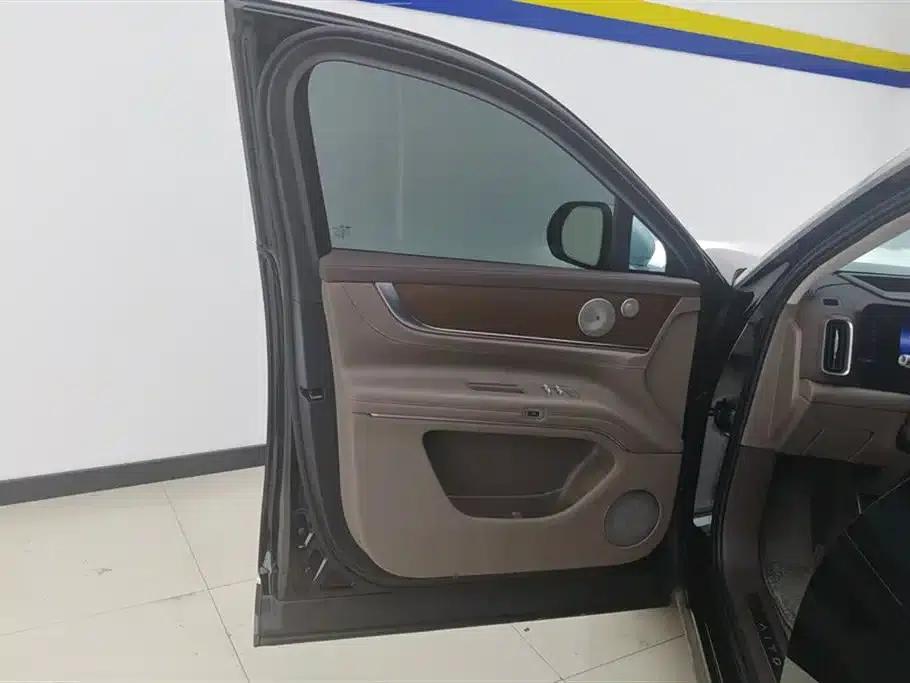 Wenjie M9 2024 Range Extended Max Edition 52kWh 6-Seater — миниатюра 7