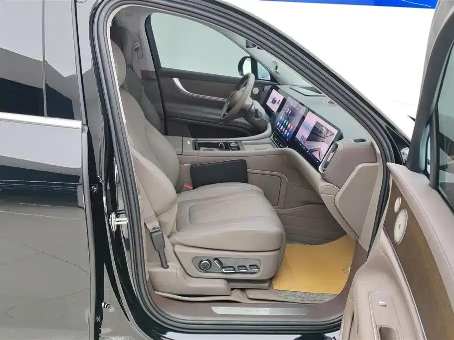 Wenjie M9 2024 Range Extended Max Edition 52kWh 6-Seater — миниатюра 8