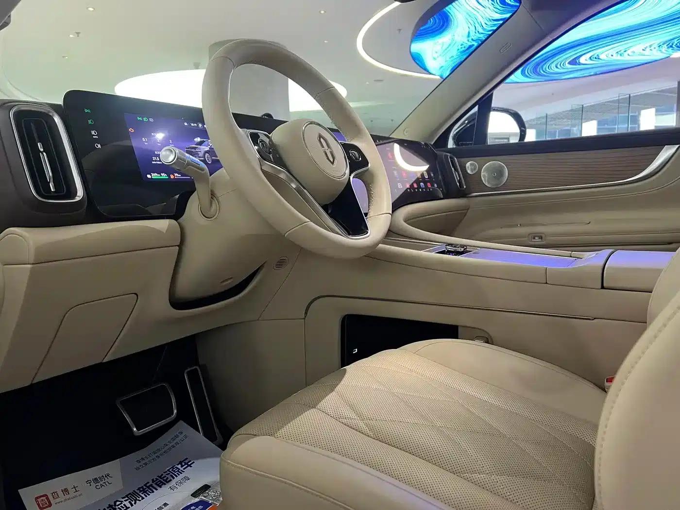 Wenjie M9 2024 Range Extended Ultra Edition 52kWh 6-Seater — миниатюра 16