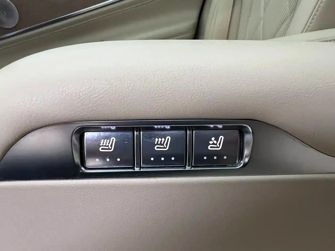 Wenjie M9 2024 Range Extended Ultra Edition 52kWh 6-Seater — миниатюра 20
