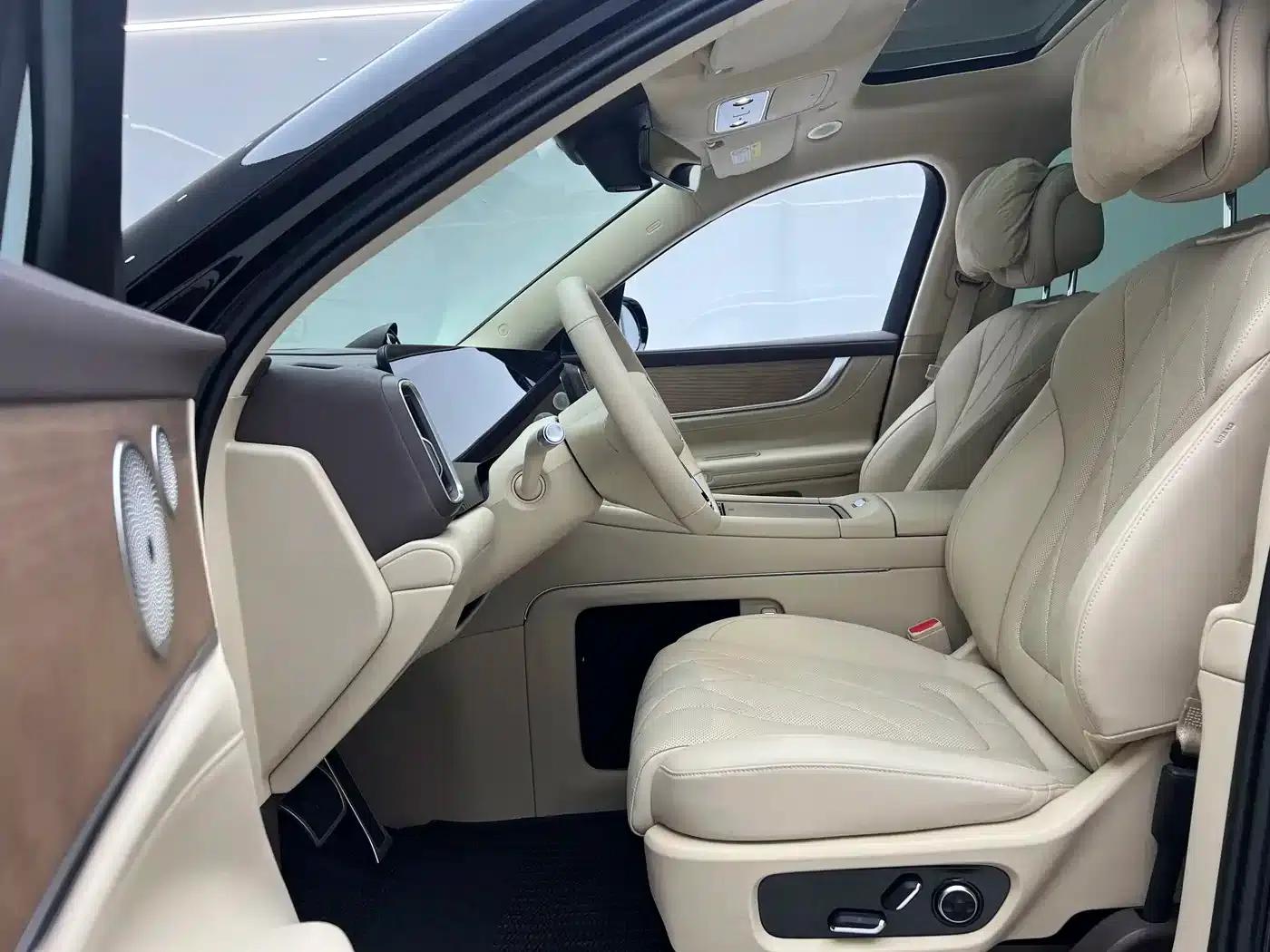 Wenjie M9 2024 Range Extended Ultra Edition 52kWh 6-Seater — миниатюра 26