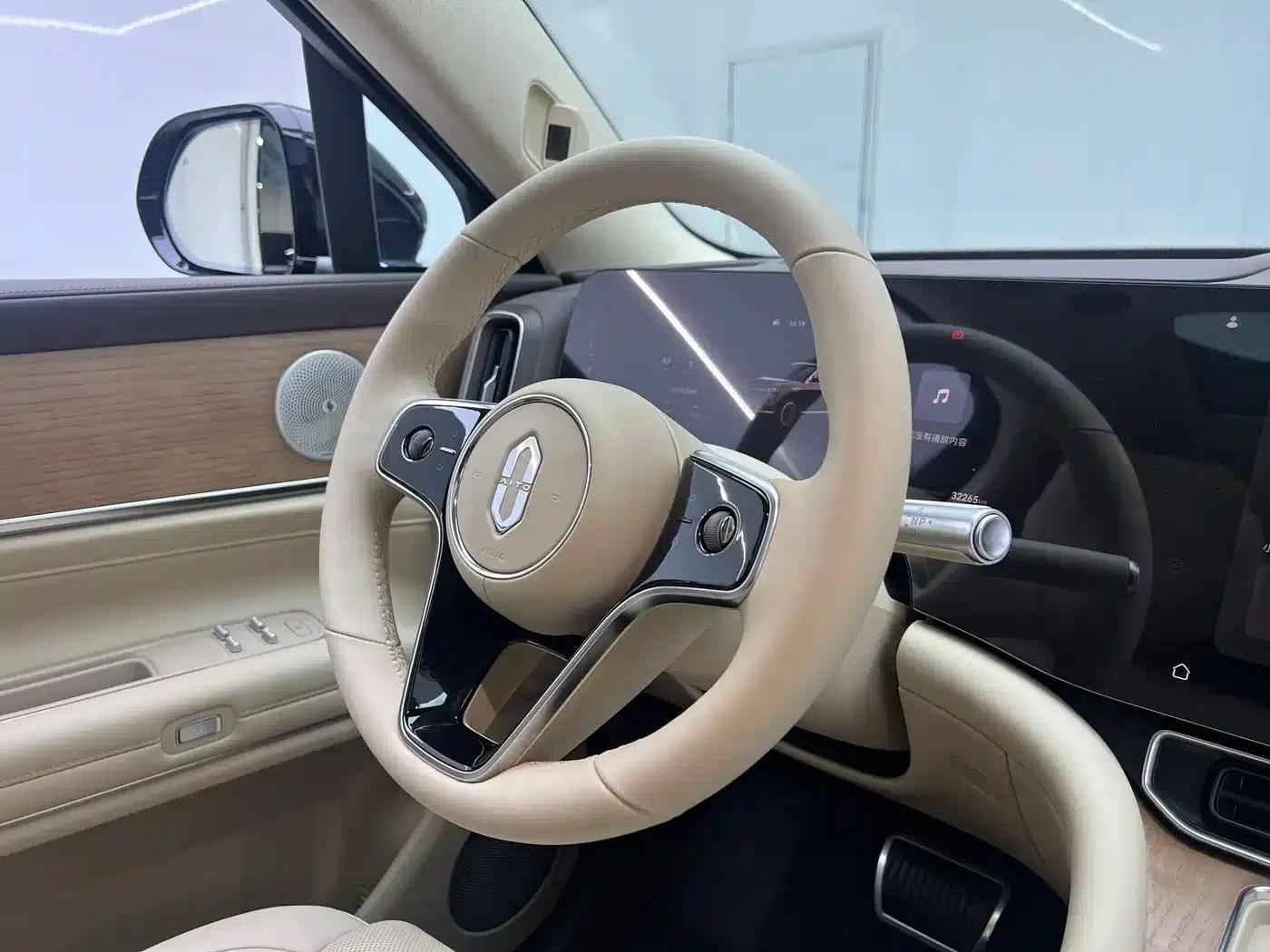 Wenjie M9 2024 Range Extended Ultra Edition 52kWh 6-Seater — миниатюра 35