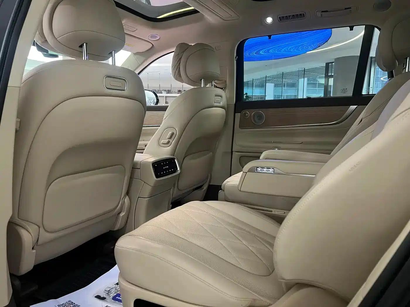 Wenjie M9 2024 Range Extended Ultra Edition 52kWh 6-Seater — миниатюра 6