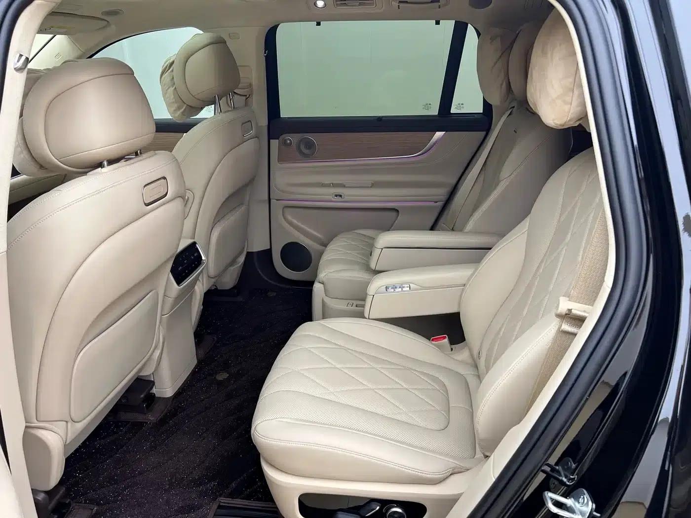 Wenjie M9 2024 Range Extended Ultra Edition 52kWh 6-Seater — миниатюра 12