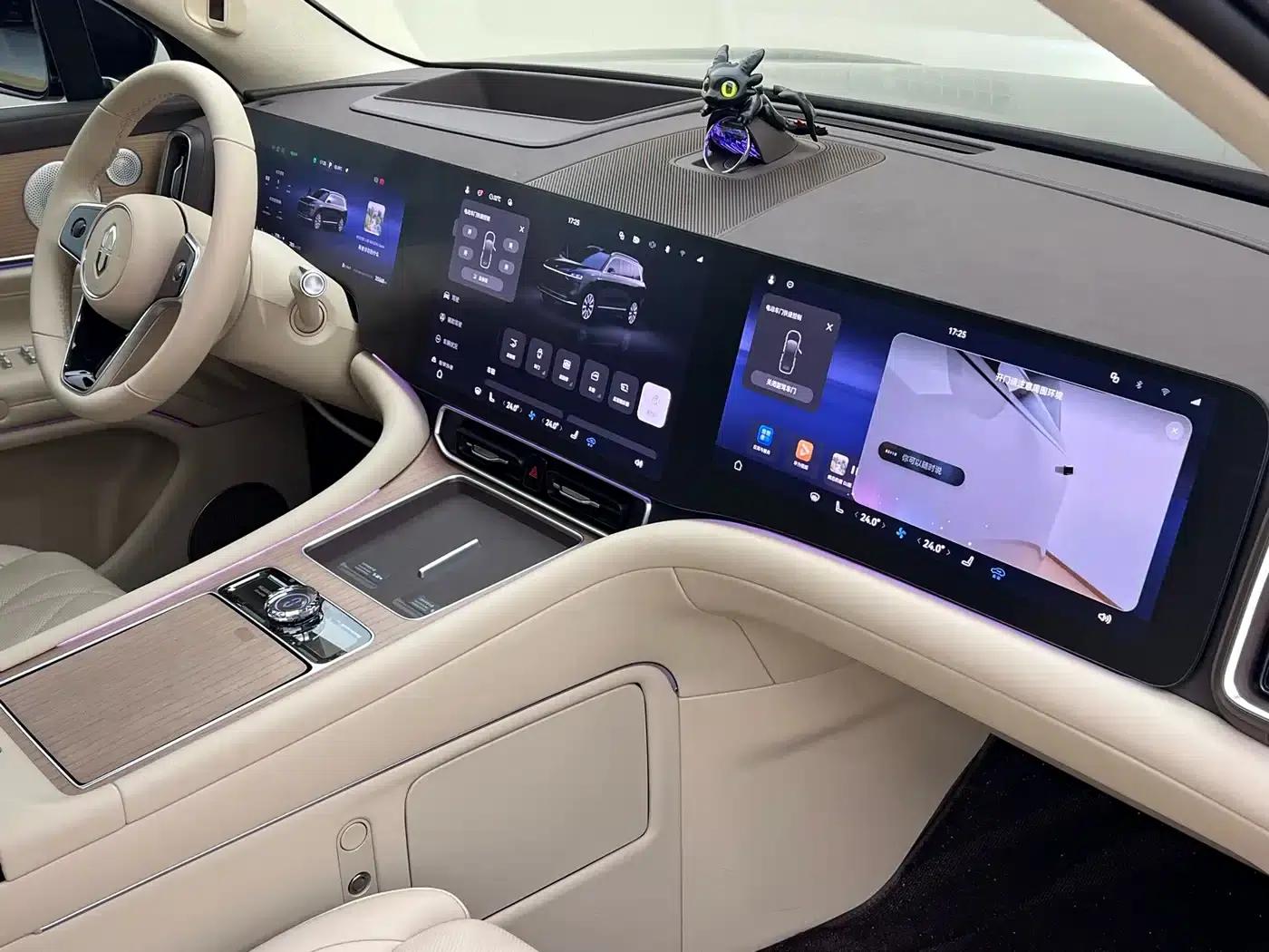 Wenjie M9 2024 Range Extended Ultra Edition 52kWh 6-Seater — миниатюра 24