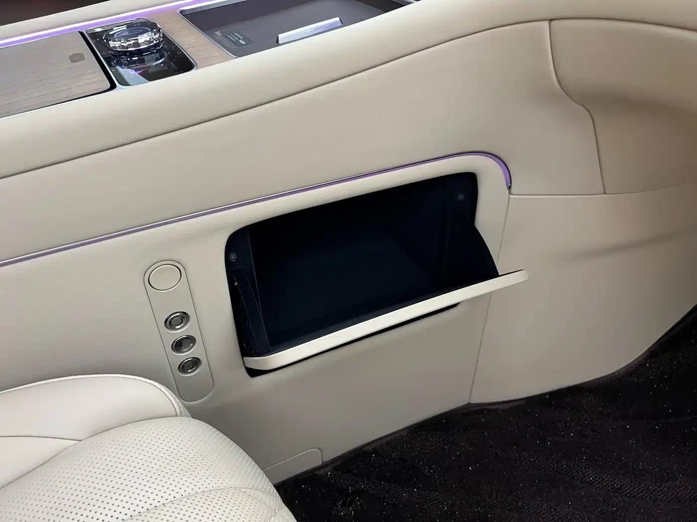 Wenjie M9 2024 Range Extended Ultra Edition 52kWh 6-Seater — миниатюра 25