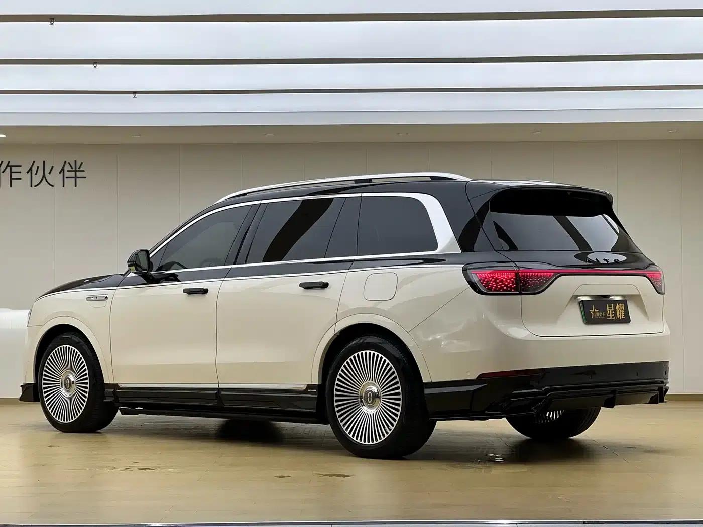Wenjie M9 2024 Range Extended Ultra Edition 52kWh 6-Seater — миниатюра 5