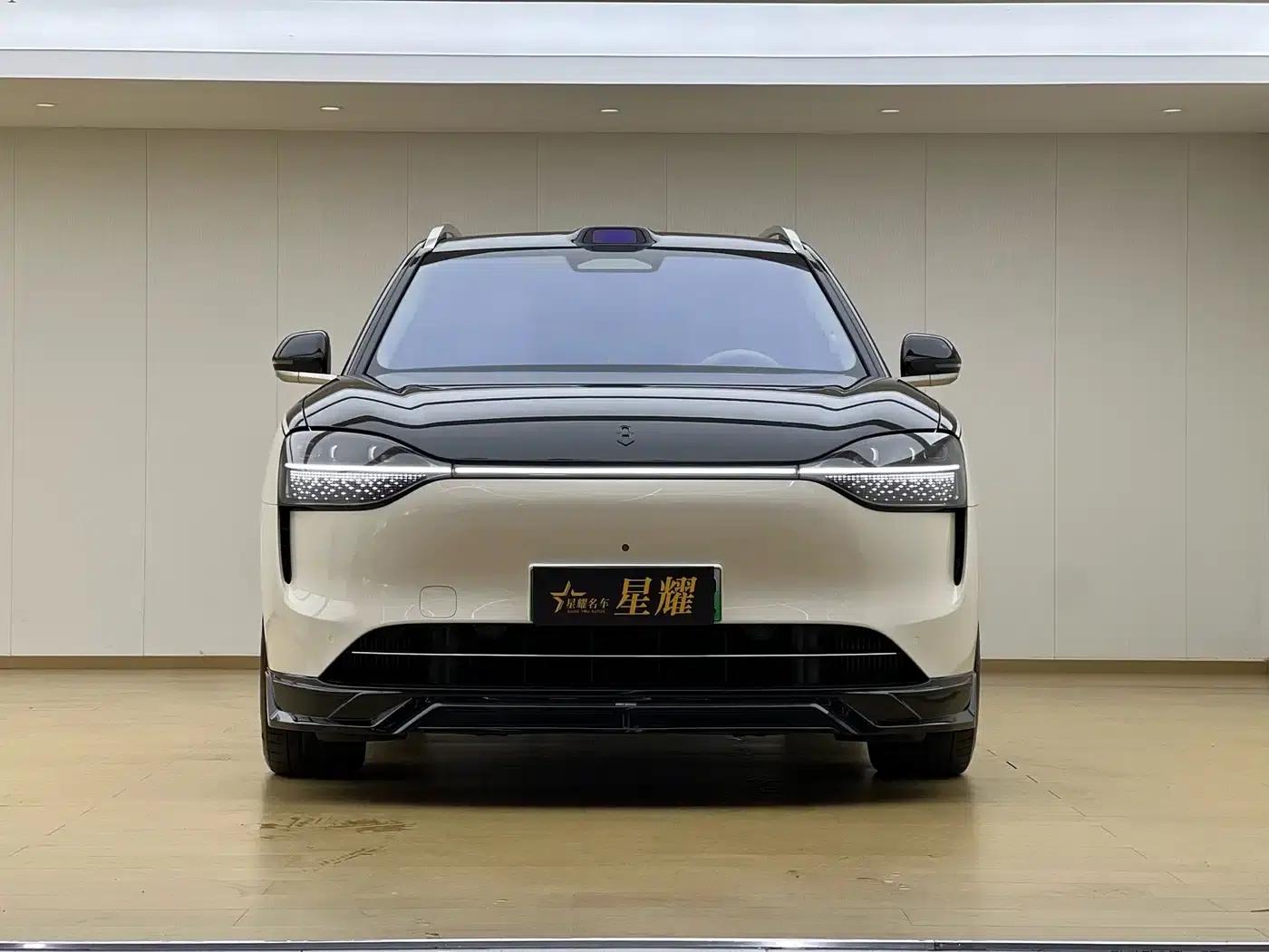 Wenjie M9 2024 Range Extended Ultra Edition 52kWh 6-Seater — миниатюра 2