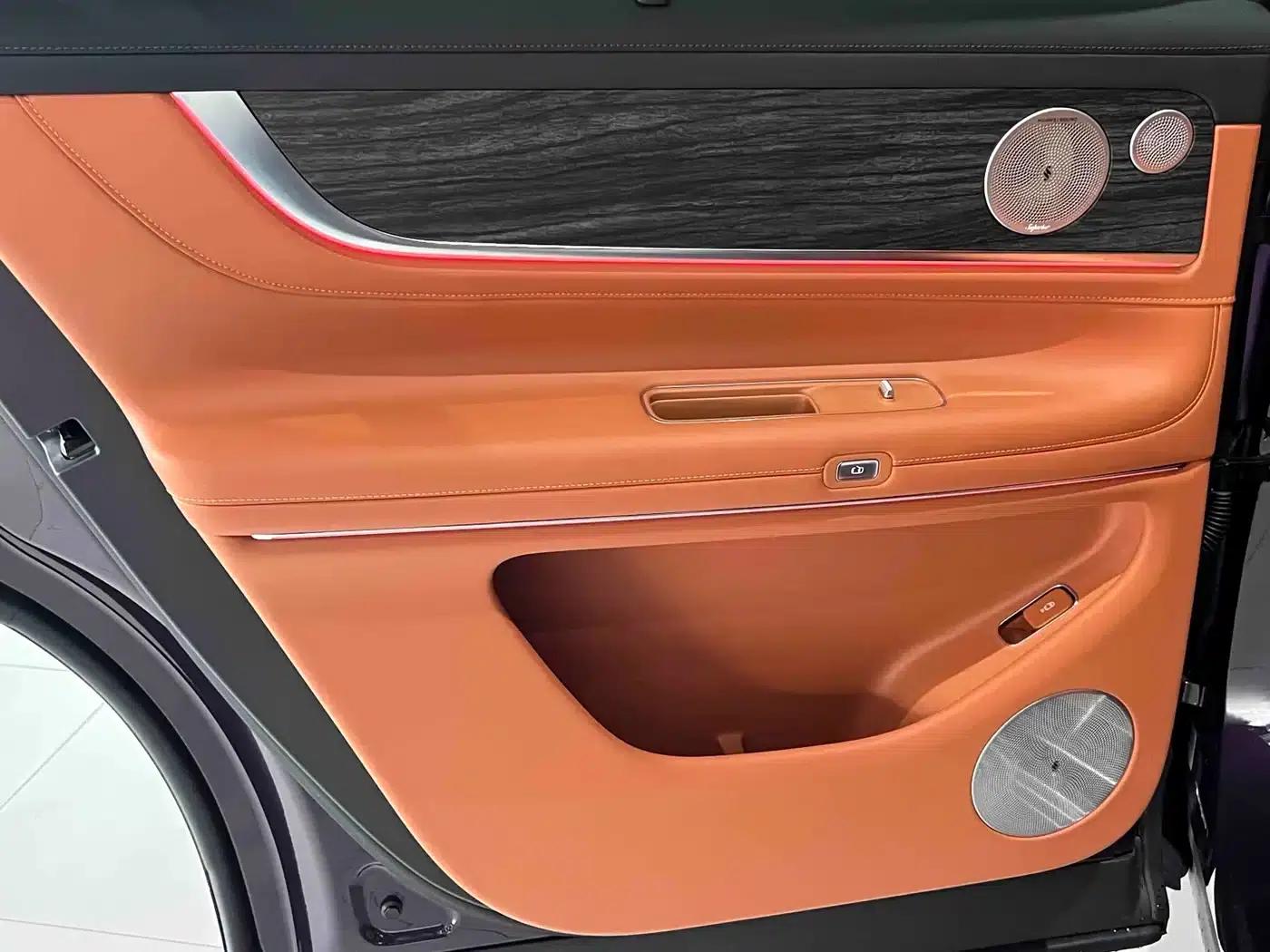 Wenjie M9 2025 Extended Range Max Edition 52kWh 5-Seat Version (192-line LiDAR) — миниатюра 22