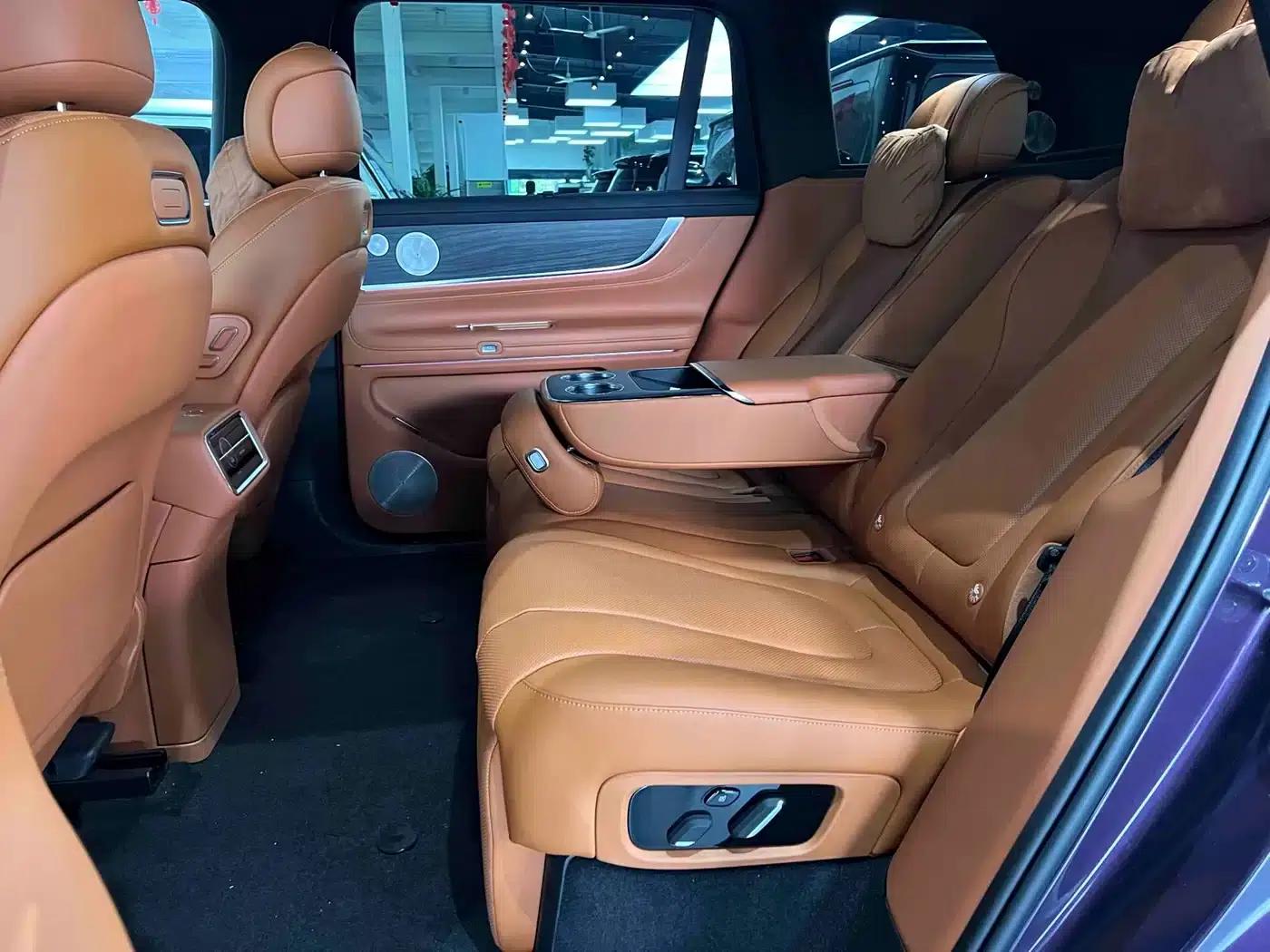 Wenjie M9 2025 Extended Range Max Edition 52kWh 5-Seat Version (192-line LiDAR) — миниатюра 23