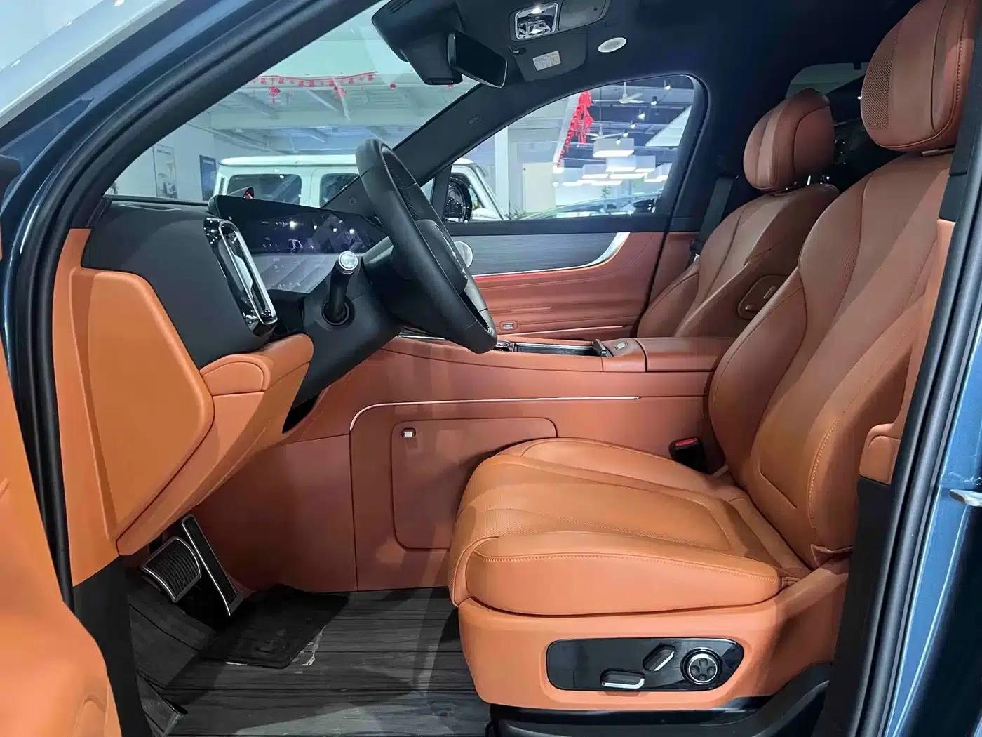 Wenjie M9 2024 Range Extended Max Edition 52kWh 6-Seater — миниатюра 13