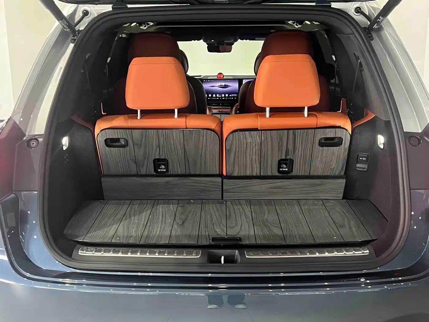 Wenjie M9 2024 Range Extended Max Edition 52kWh 6-Seater — миниатюра 28