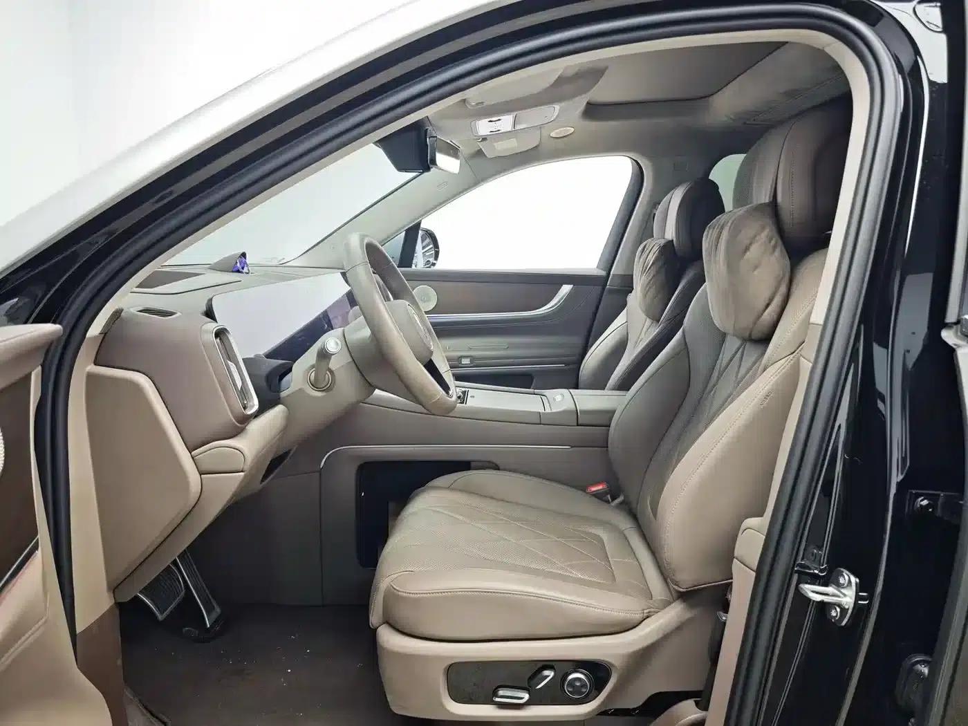 Wenjie M9 2024 Range Extended Ultra Edition 52kWh 5-Seater — миниатюра 4