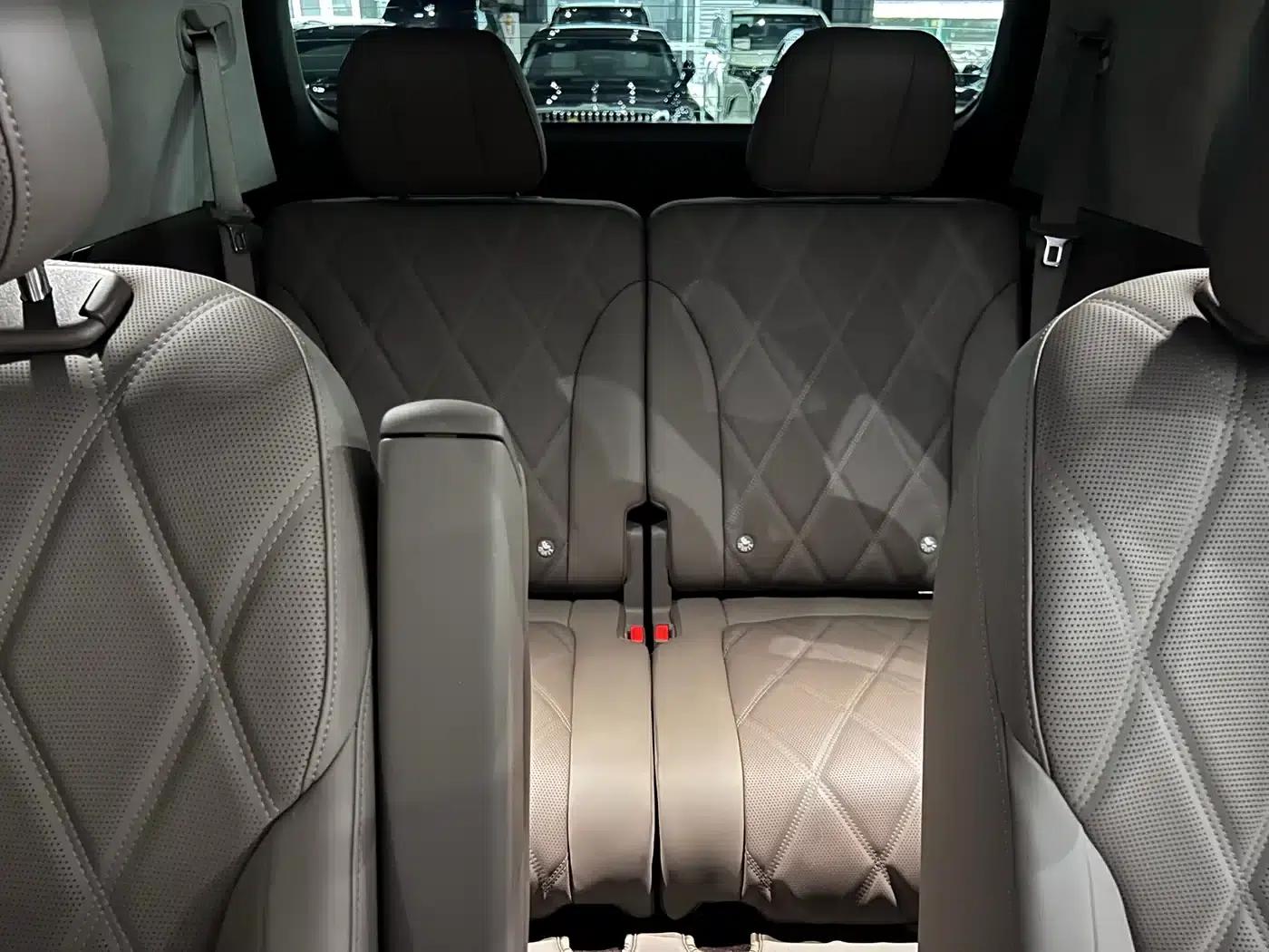 Wenjie M9 2025 Extended Range Max Edition (52kWh, 6-seater, 192-line LiDAR) — миниатюра 28
