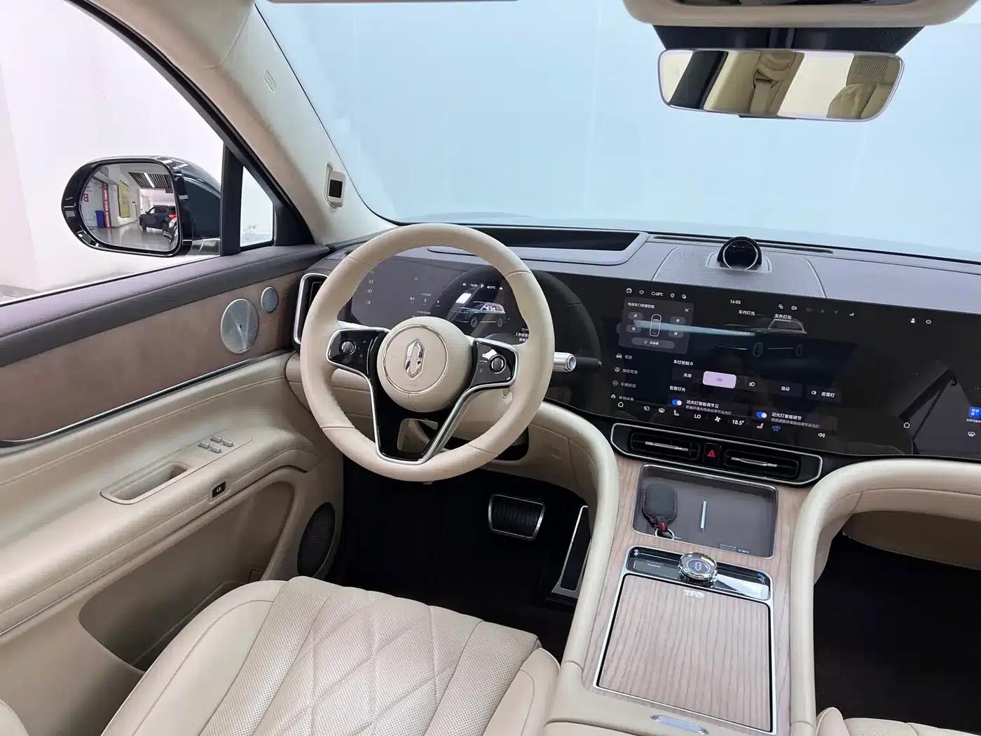 Wenjie M9 2024 Range Extended Ultra Edition 52kWh 6-Seater — миниатюра 24