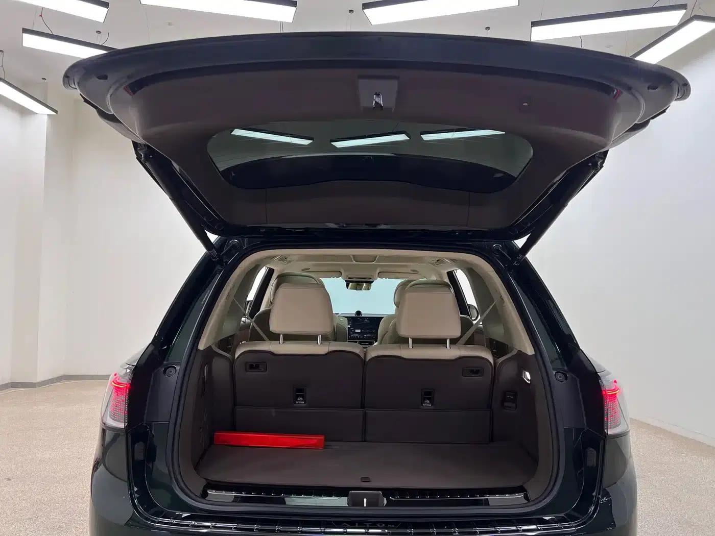 Wenjie M9 2024 Range Extended Ultra Edition 52kWh 6-Seater — миниатюра 35