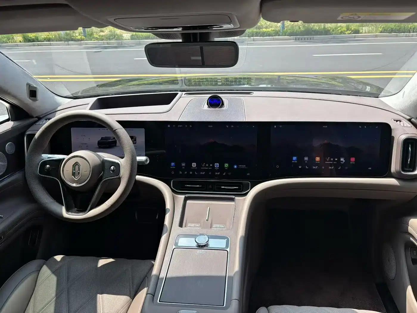 Wenjie M9 2025 Extended Range Max Edition 52kWh 6-Seat Version (192-line LiDAR) — миниатюра 6