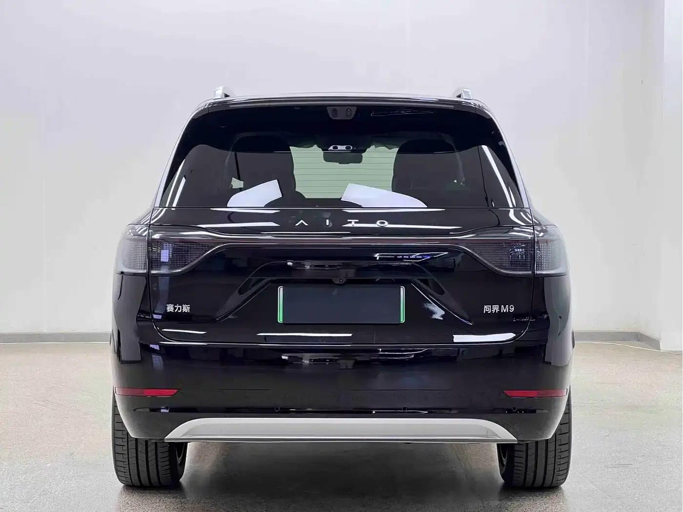 Wenjie M9 2025 Ultra Extended Range Edition (52kWh, 6-seater, 192-line LiDAR) — миниатюра 6