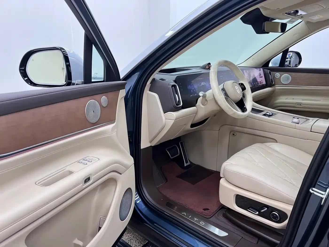 Wenjie M9 2024 Range Extended Ultra Edition 42kWh 6-Seater — миниатюра 13