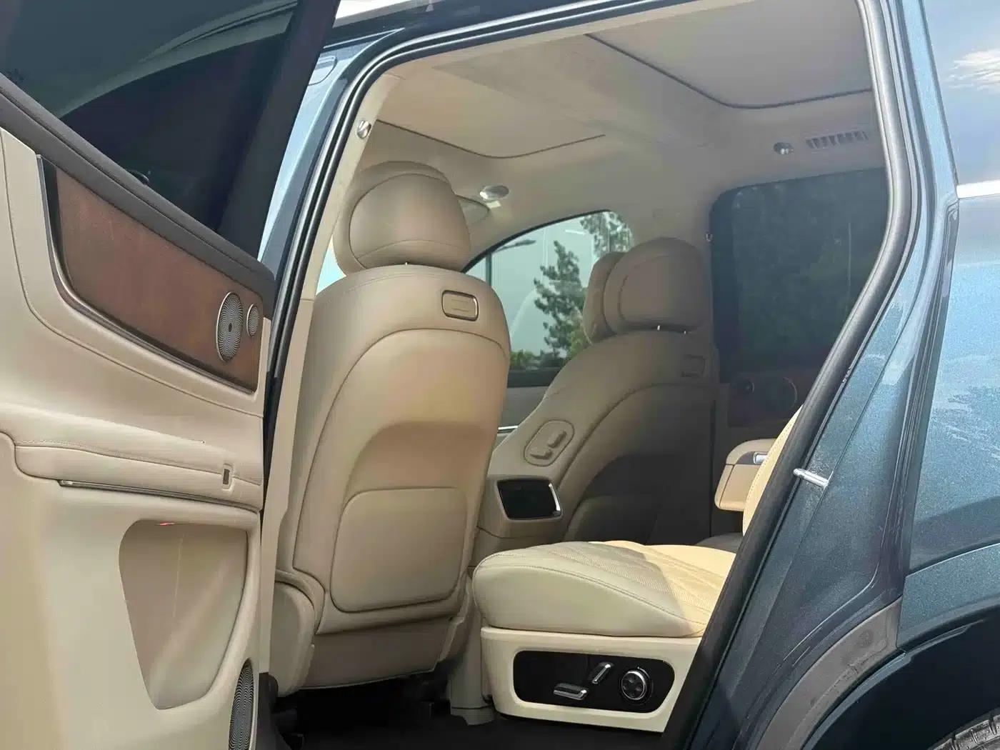 Wenjie M9 2024 Range Extended Ultra Edition 52kWh 6-Seater — миниатюра 4
