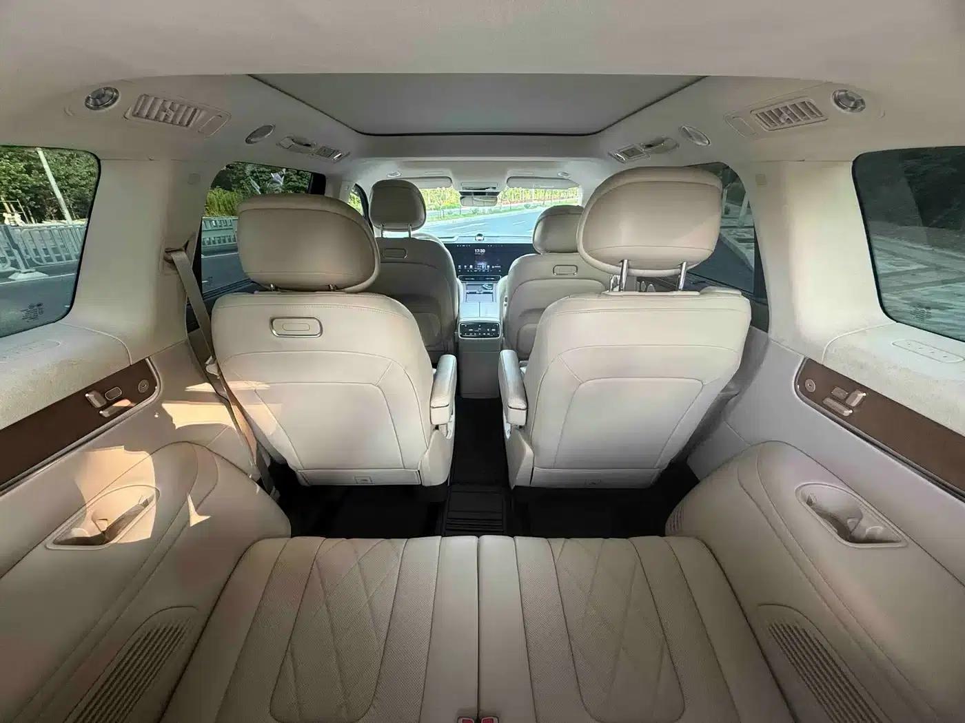 Wenjie M9 2024 Range Extended Max Edition 52kWh 6-Seater — миниатюра 15