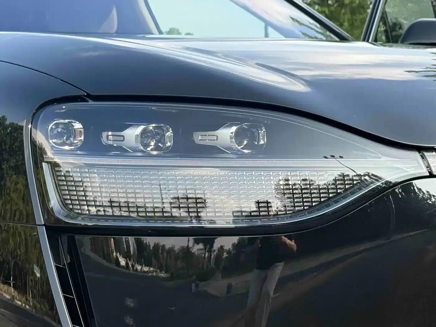 Wenjie M9 2024 Range Extended Max Edition 52kWh 6-Seater — миниатюра 3